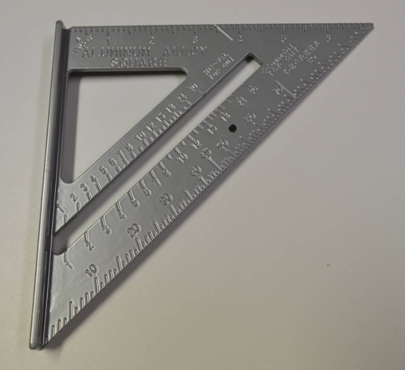 lot 3073 image: NEW 7 aluminum rafter - square