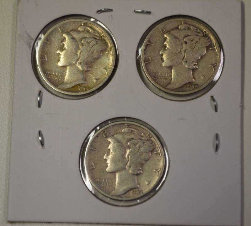 lot 3081 image: 3 1944 Mercury silver dimes P-D-S mint marks