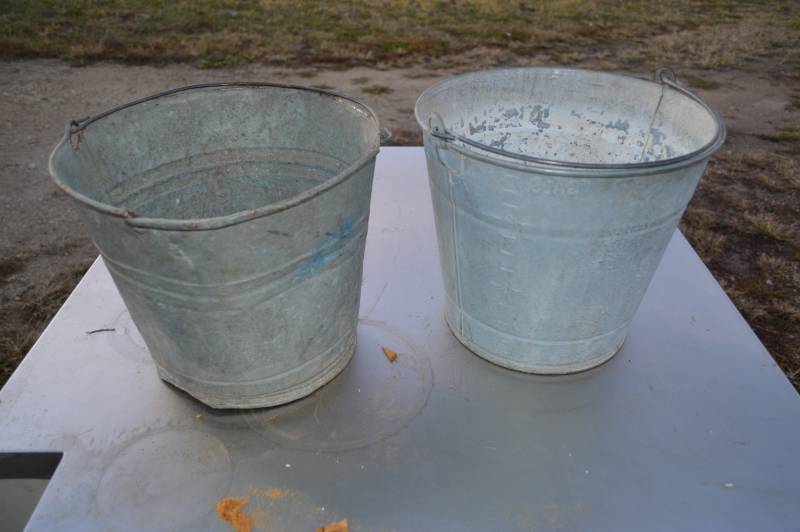 lot 3144 image: 2 Galvanized buckets #12 on bottom