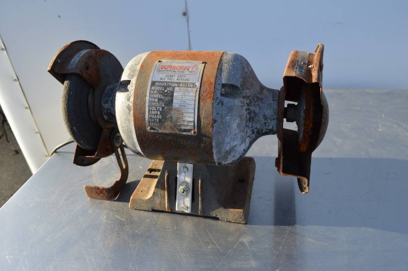 lot 3181 image: Duracraft 12 HP heavy duty bench grinder