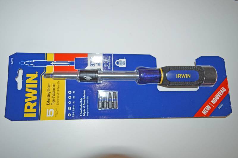 lot 3200 image: Irwin Extending Screwdriver  - Never Been Opened