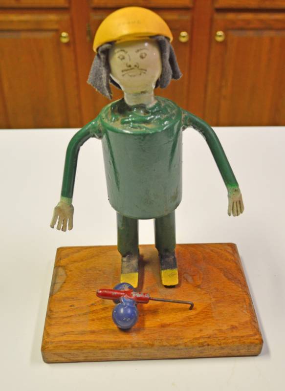 lot 3202 image: Metal Figurine on Wood Base - Shop Art