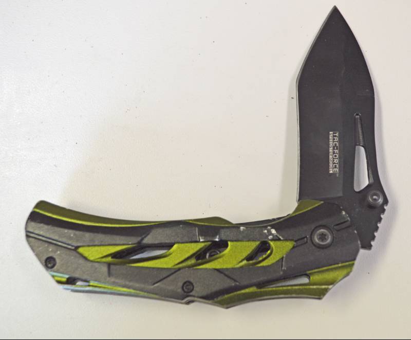 lot 3221 image: Tac Force Speedster Model Pocket Knife - Nice Condition