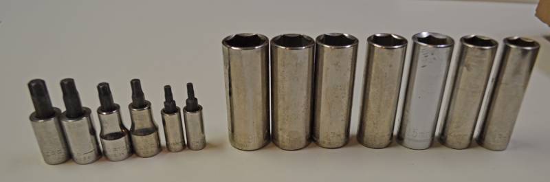lot 3233 image: Seven Piece Craftsman Deep Well Socket Set 38 Drive 13mm-19mm and Six Piece Craftsman Torx Bit Sockets