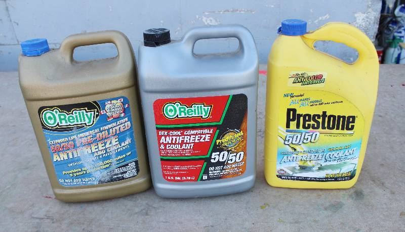 lot 3055 image: 3 jugs of antifreeze- excess of 2 full jugs of antifreeze