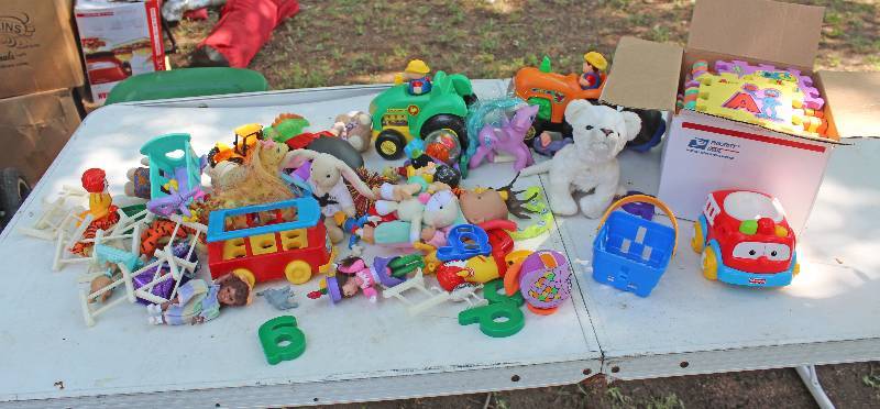 lot 8873 image: Assortment of Kids Toys