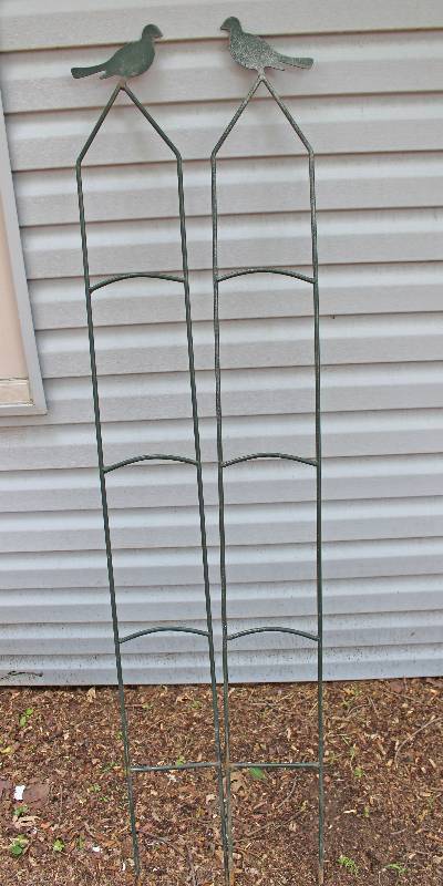 lot 8901 image: Two Trellises