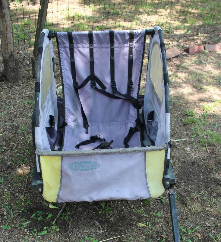 lot 8905 image: InStep Tow Behind Cart