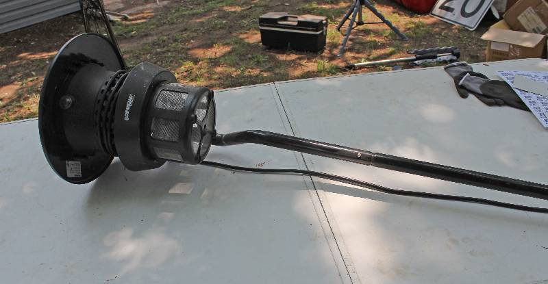 lot 8908 image: Dynatrap Bug Trap - Missing part of the base