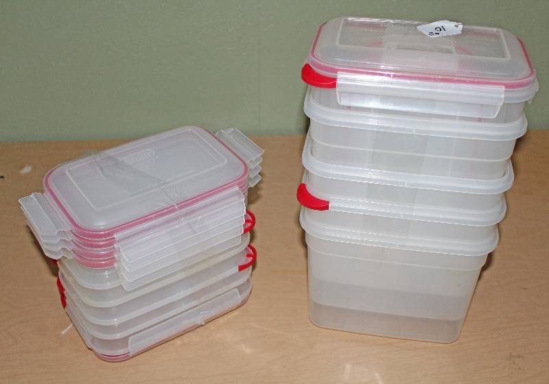 lot 8536 image: Lot of 10 smaller Sterlite storage containers with lids