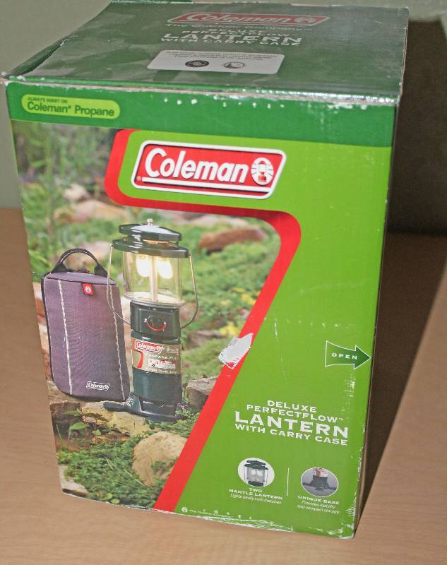 lot 8538 image: Coleman Propane Lantern with Carry Case