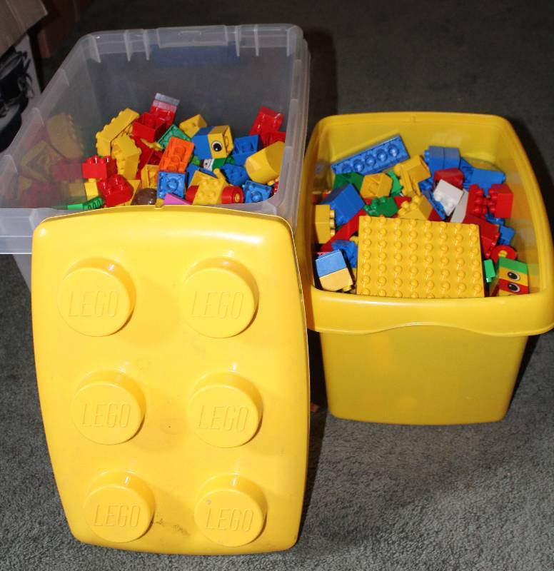 lot 8558 image: Two Tubs of LEGO Duplo Blocks - Hours of fun