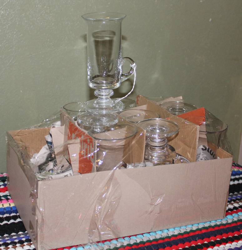 lot 8581 image: Lot of 10 Glass Mugs - Unique