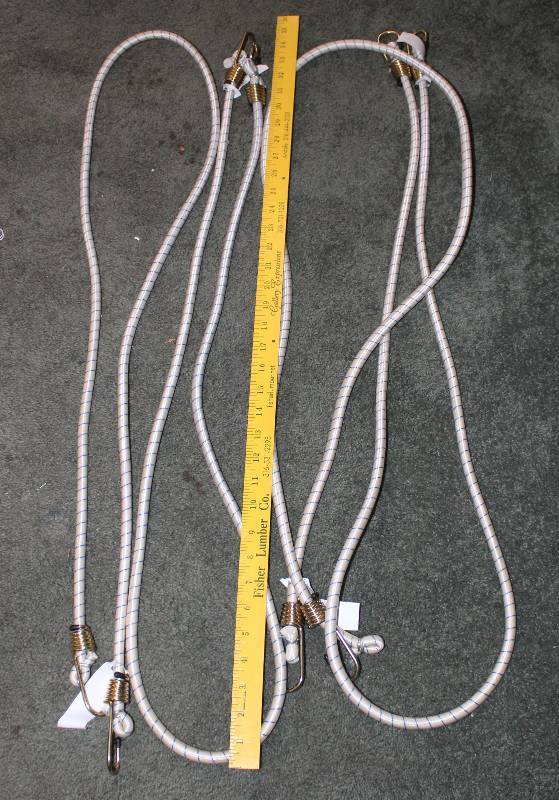 lot 8582 image: Lot of 4 LONG Bungee Cords