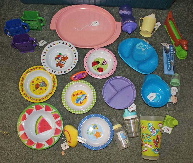 lot 8588 image: Lot of Toddler Dishes - Drink Box Holders, Sippy Cups, Dishes, Etc.�