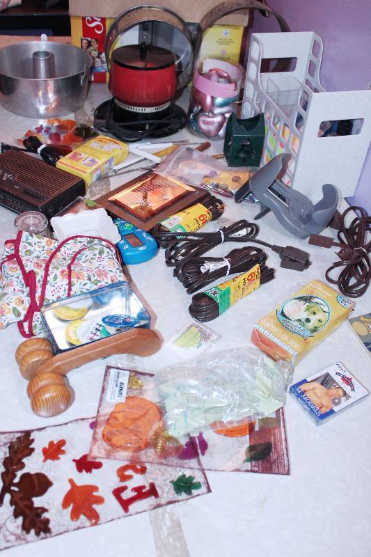 lot 8654 image: Lot of Miscellaneous Items - See Pictures for Details