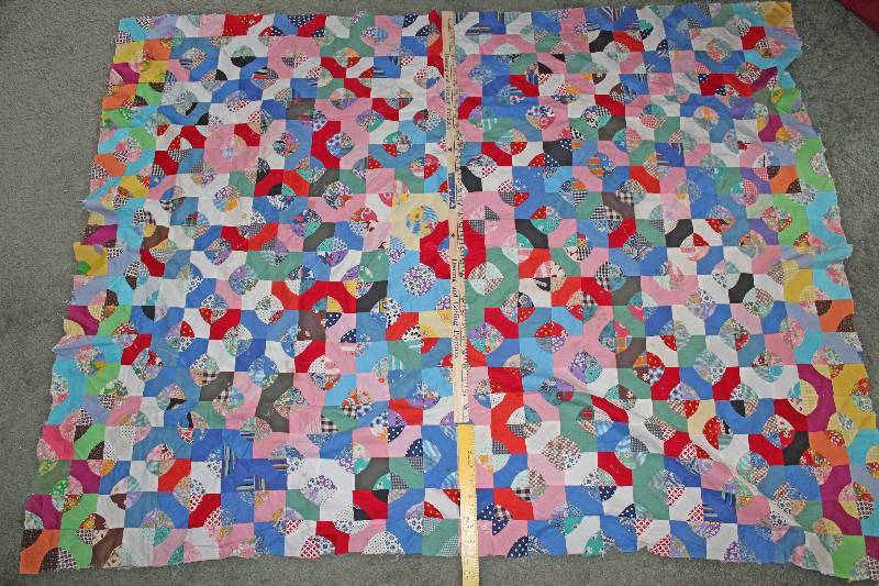 lot 8657 image: Patterned Quilt Top - Smaller Size - Beautiful