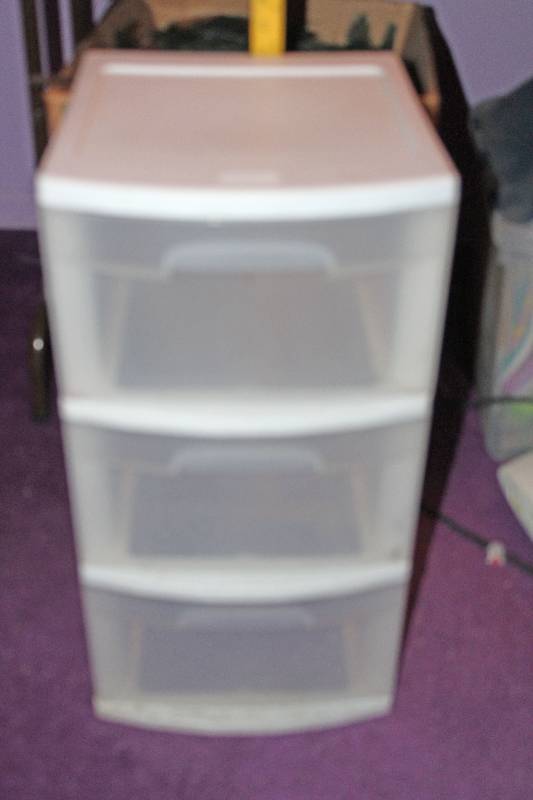 lot 8664 image: Plastic 3 Drawer Storage Chest - Very Cool