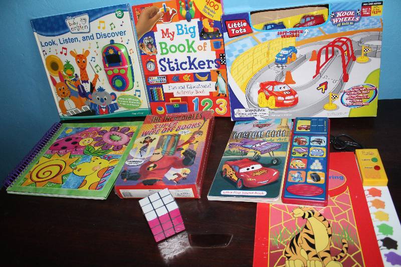 lot 8686 image: Assorted Books and Toys - Very nice Possibly new