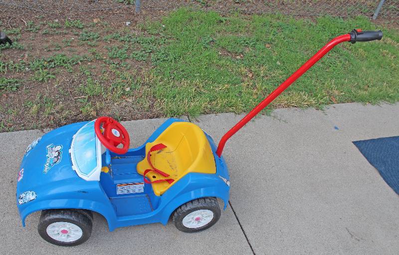 lot 8768 image: Little People Brand PowerWheels Car - Great for the Kiddos