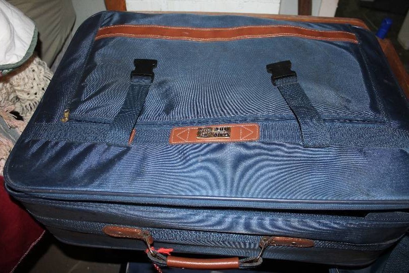 lot 8777 image: Gate One Brand Luggage Set - See photos for Details