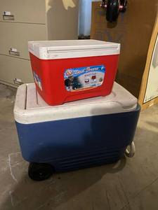 lot 67 image: (2) Coolers- one full sized and one lunch cooler