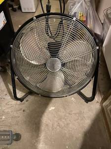 lot 95 image: Black High Velocity Shop Fan- tested and works
