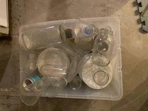 lot 112 image: Assortment of glassware and a dish drainer