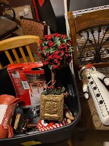 lot 147 image: Christmas decor tote- lights, decor, Christmas blanket