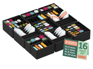 lot 7429767 image: Dresser Organizer