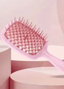 lot 26 image: Detangling Hair Brush
