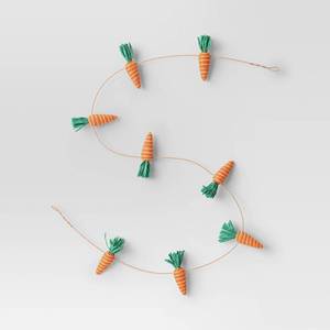 lot 53 image: Carrot Garland Orange - Threshold��