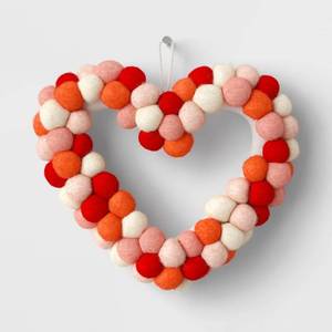 lot 67 image: Pom Heart Wreath - Threshold��