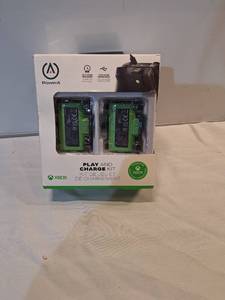 lot 114 image: PowerA Play & Charge Kit for Xbox Series XSXbox One