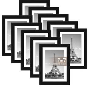 lot 56132 image: Black 5x7 Picture Frame Set