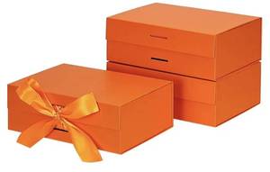 lot 56286 image: Luxury Orange Magnetic Gift Box Set