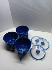 lot 1008 image: Decor Set of (3) 34-oz Leak-Proof Microwave Mugs, Blue