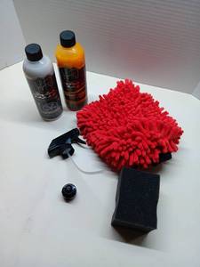 lot 1205 image: Jay Lenos Garage Car &amp Tire Ceramic Wash Kit