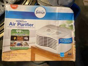 lot 329 image: Febreze Air Purifier- NEW