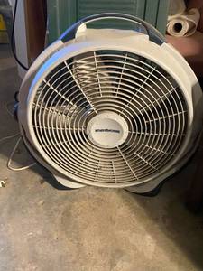 lot 334 image: Lasko wind tunnel