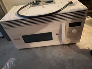 lot 188 image: GE Space maker above the range microwave convection option