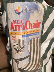 lot 241 image: Deluxe Arm chair