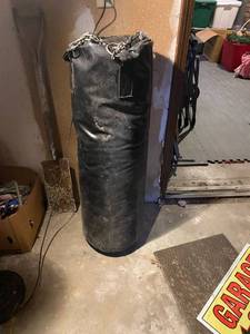 lot 258 image: Boxing Kickboxing punching bag