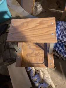 lot 282 image: wooden steps tool creeper