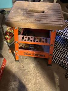 lot 283 image: Tool Stool with storage under the seat