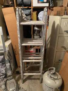 lot 198 image: Extendable Multi position ladder