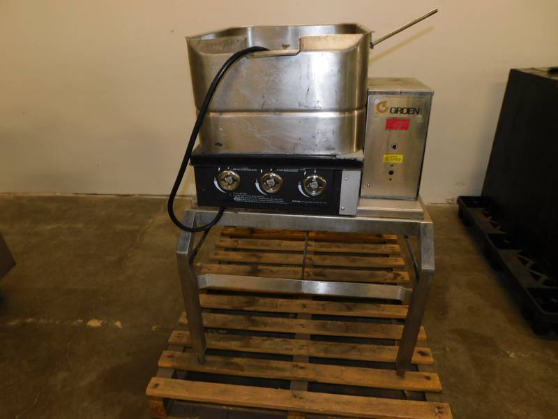 lot 9312 image: Groen Tilt Propane Cooker