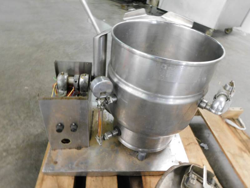 lot 9316 image: Groen Tilt Cooker