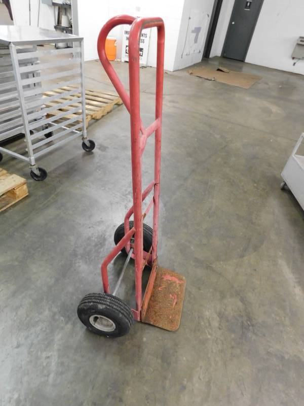lot 9357 image: Utility Dolly