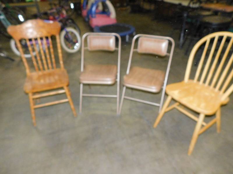 lot 9391 image: Lot of Misc Seating Chairs
